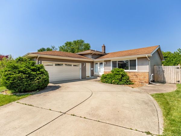 8624 Garfield Avenue, Munster, IN 46321