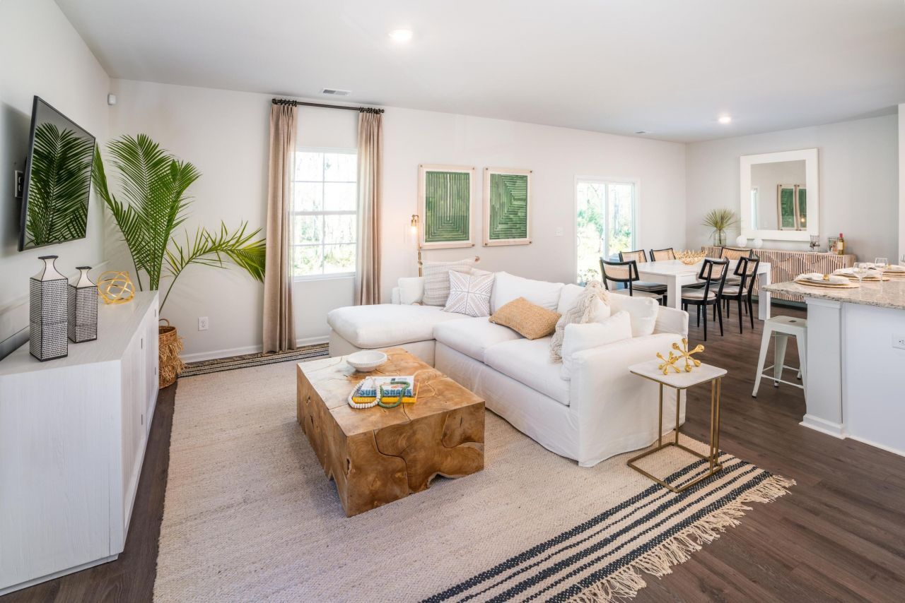 551 Winter Wren Way Photo 3