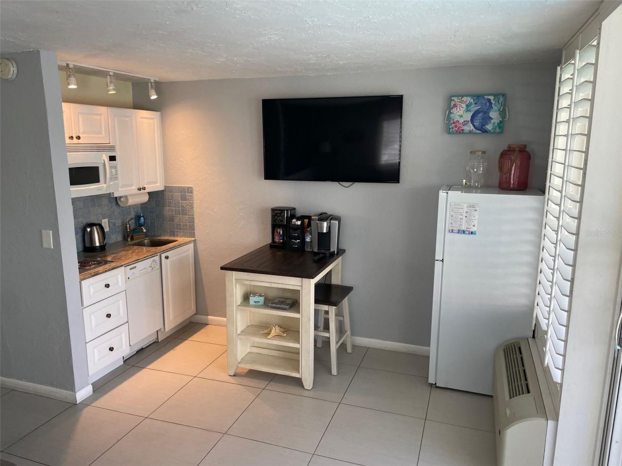 800 Bayway Boulevard, Unit 14, Clearwater Beach, FL 33767 Photo