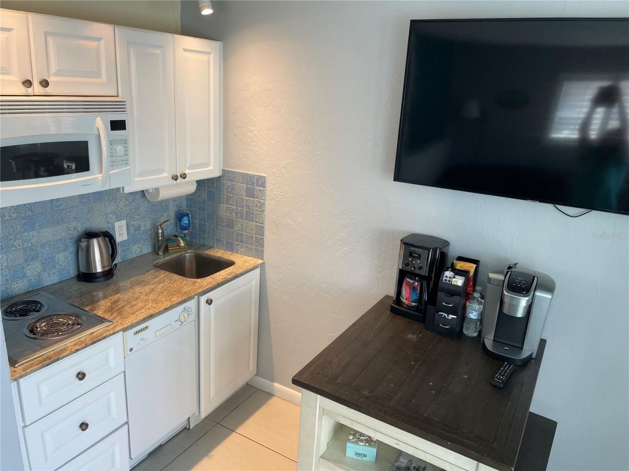 800 Bayway Boulevard, Unit 14, Clearwater Beach, FL 33767 Photo