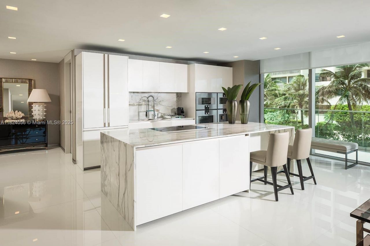 10203 Collins Ave, Unit 301, Bal Harbour, FL 33154 Photo