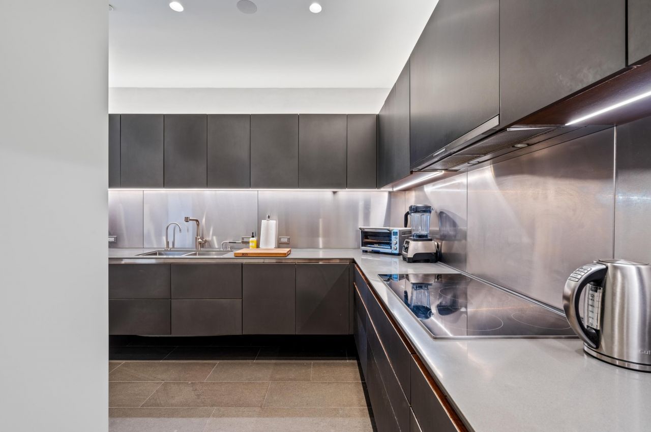 2 N Breakers Row, Unit N25, Palm Beach, FL 33480 Photo