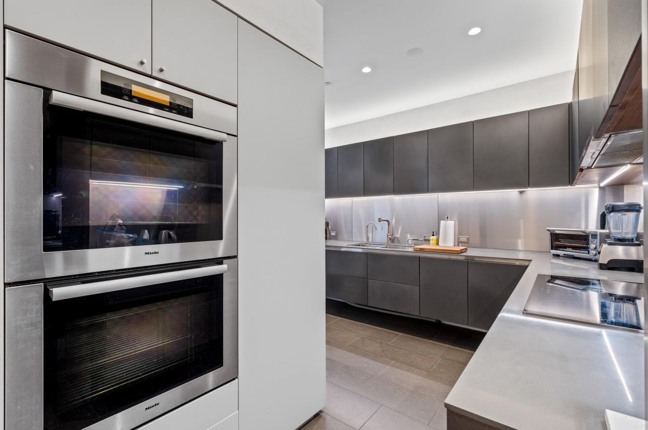 2 N Breakers Row, Unit N25, Palm Beach, FL 33480 Photo