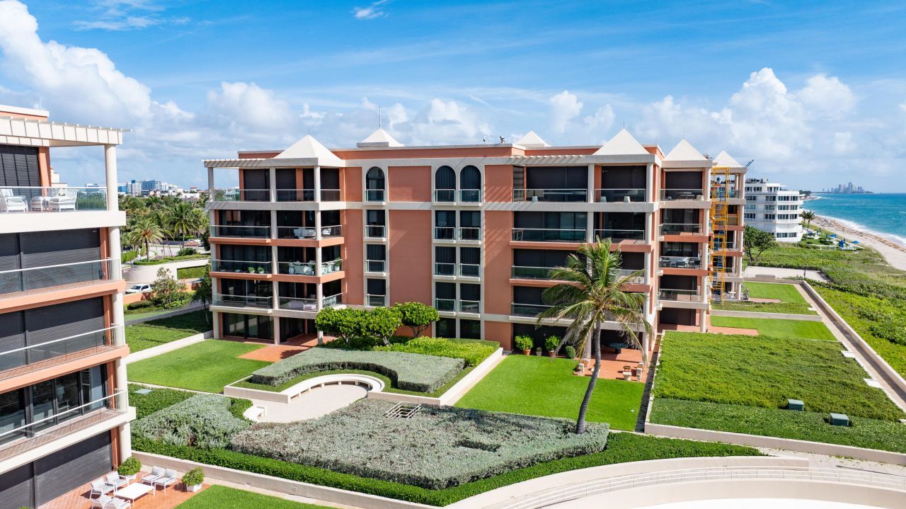 2 N Breakers Row, Unit N25, Palm Beach, FL 33480 Photo