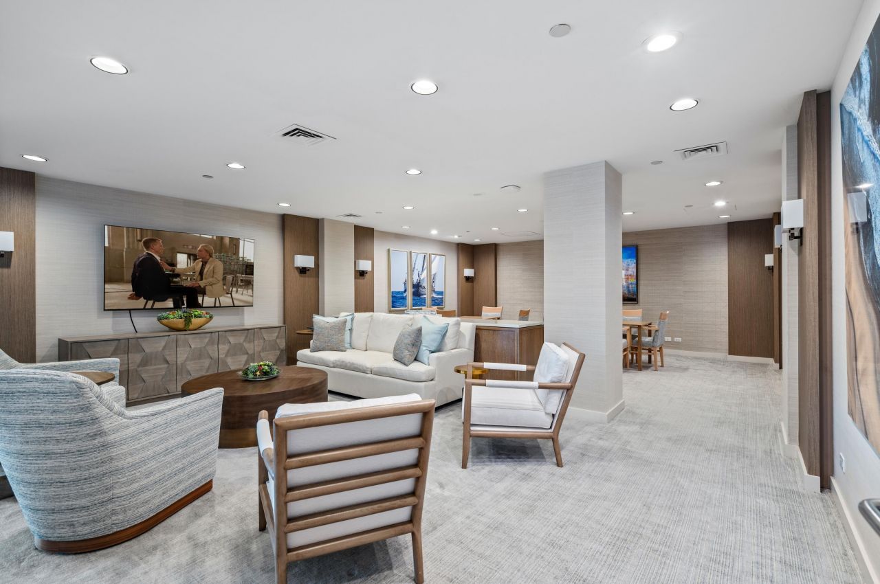 2 N Breakers Row, Unit N25, Palm Beach, FL 33480 Photo