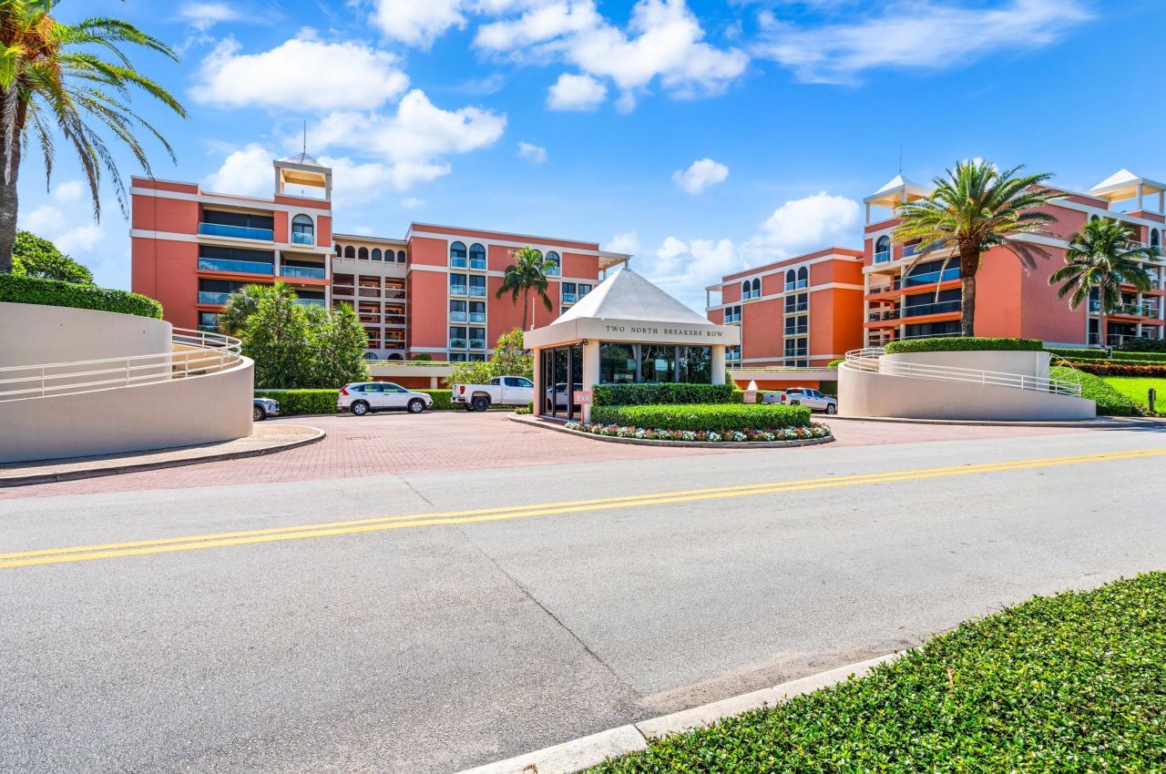 2 N Breakers Row, Unit N25, Palm Beach, FL 33480 Photo