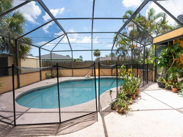 2573 SW Savona Boulevard, Port Saint Lucie, FL 34953