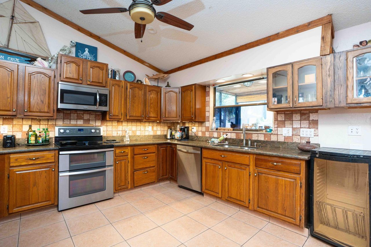 2573 SW Savona Boulevard, Port Saint Lucie, FL 34953 Photo