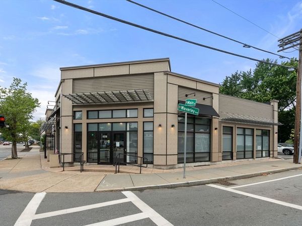 347-351 Main St, Watertown, MA 02472