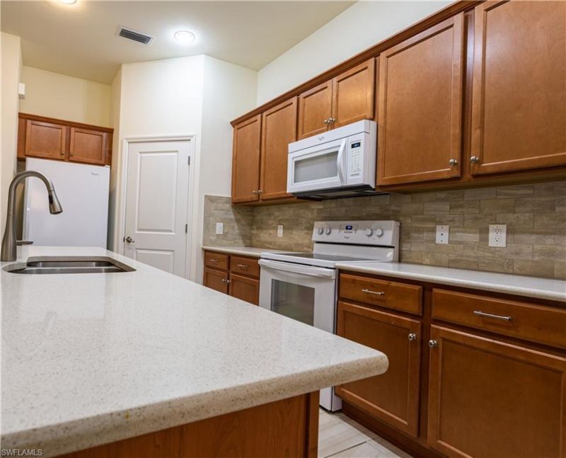 10646 Essex Square Blvd, Fort Myers, FL 33913 Photo