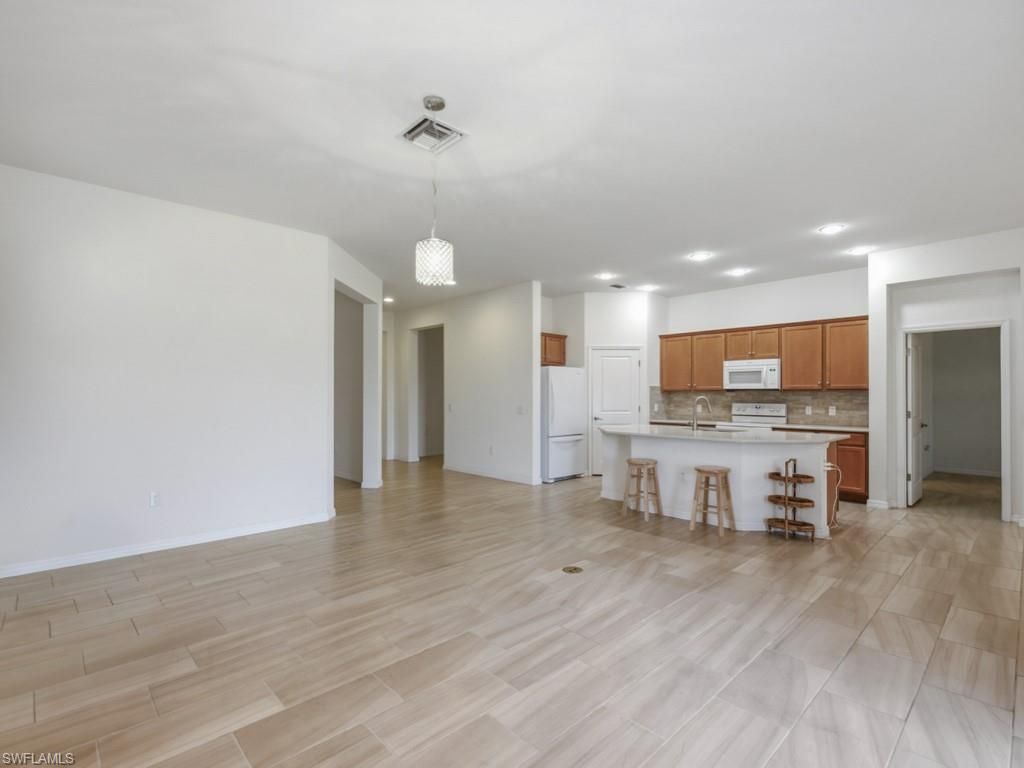 10646 Essex Square Blvd, Fort Myers, FL 33913 Photo