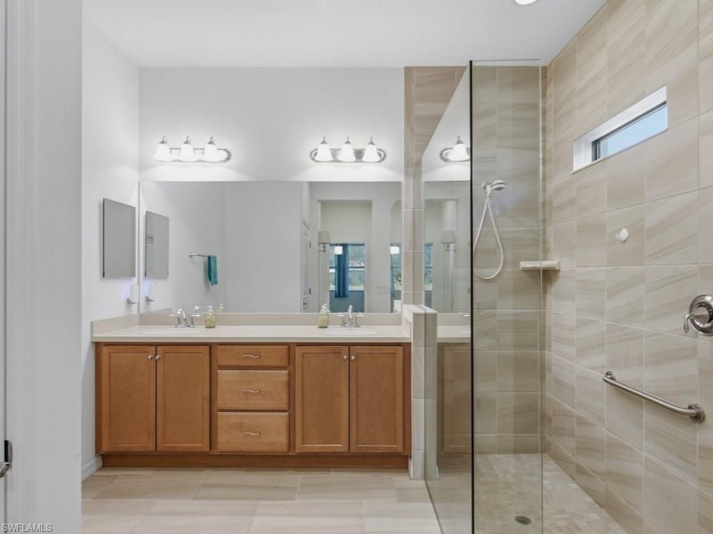 10646 Essex Square Blvd, Fort Myers, FL 33913 Photo