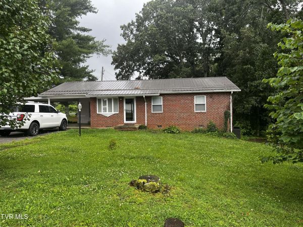 146 Hilldale Avenue, Johnson City, TN 37615