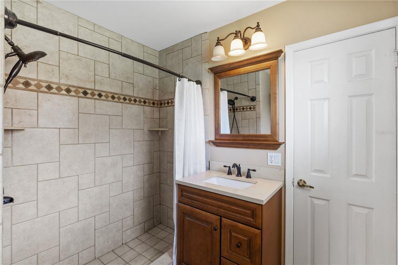 81 N Carol Avenue, Mascotte, FL 34753 Photo