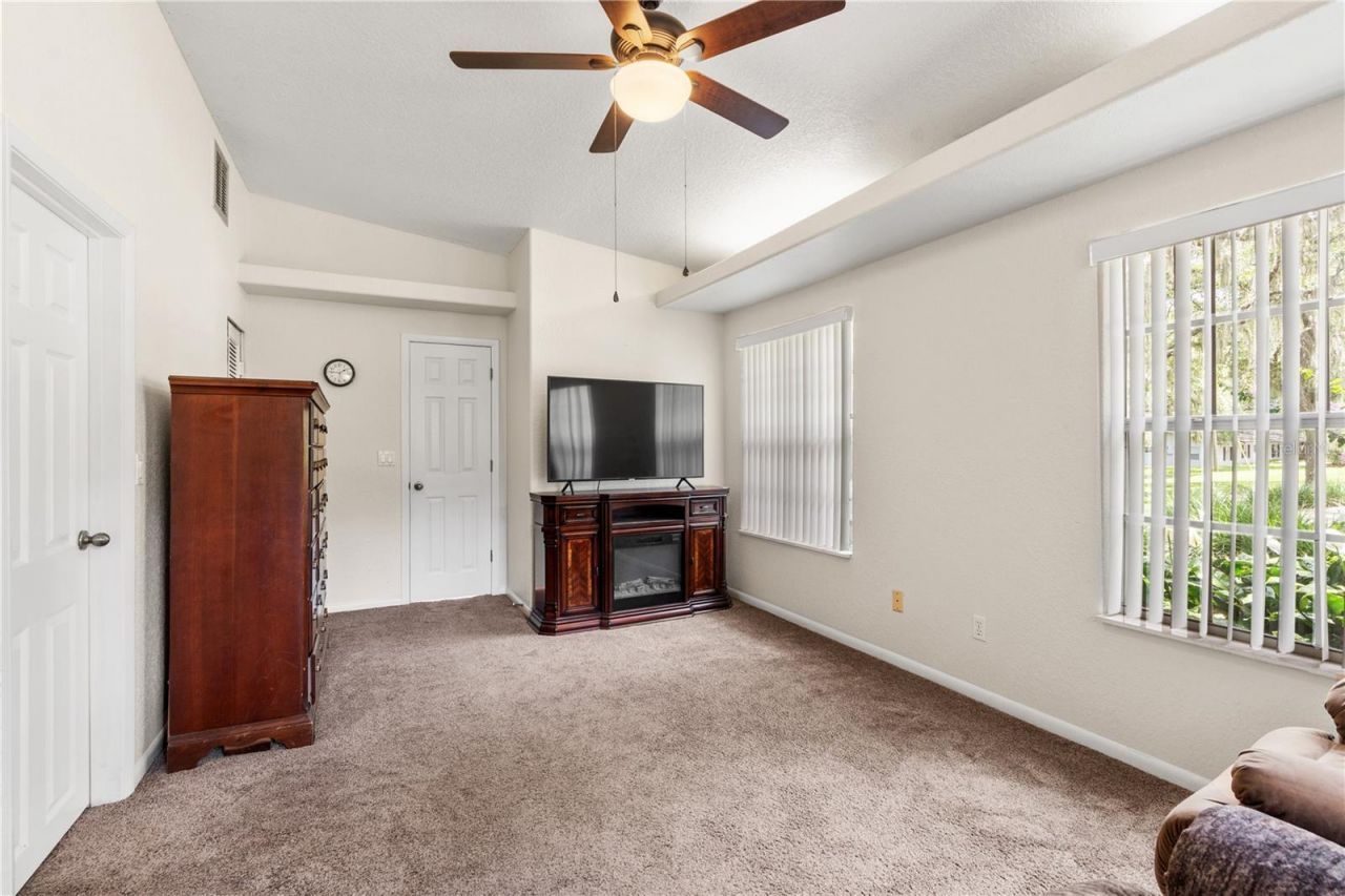 81 N Carol Avenue, Mascotte, FL 34753 Photo