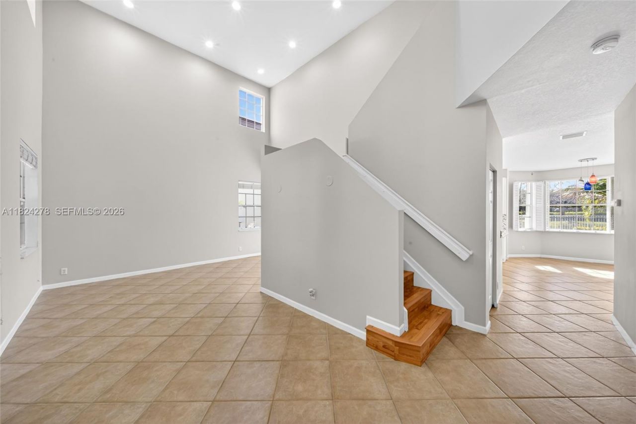 1325 Chenille Cir, Weston, FL 33327 Photo