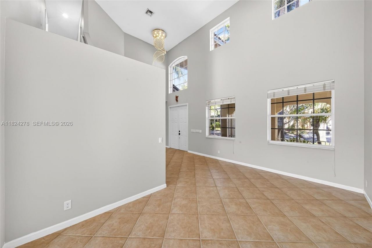 1325 Chenille Cir, Weston, FL 33327 Photo