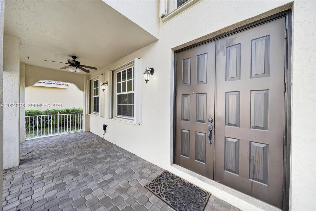 1325 Chenille Cir, Weston, FL 33327 Photo