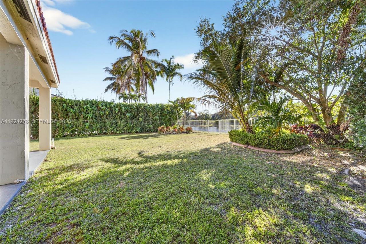 1325 Chenille Cir, Weston, FL 33327 Photo