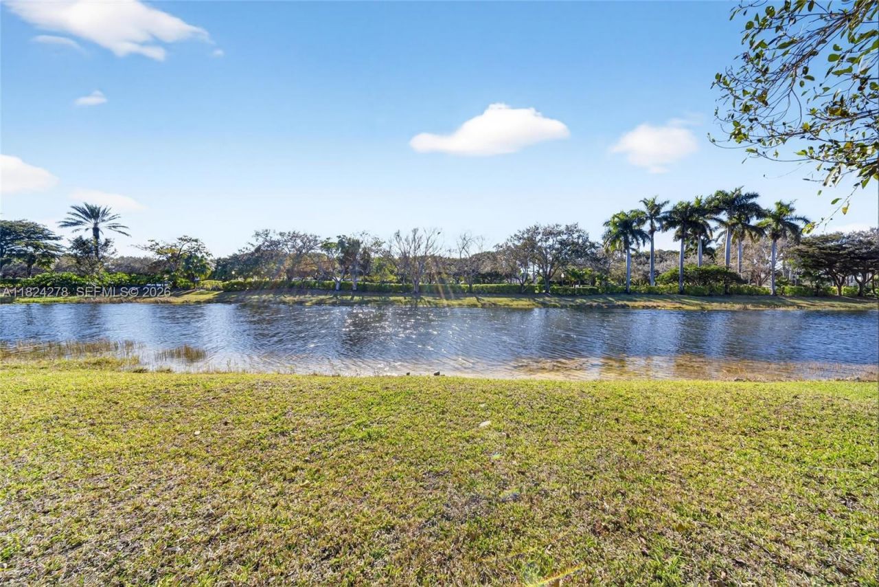 1325 Chenille Cir, Weston, FL 33327 Photo