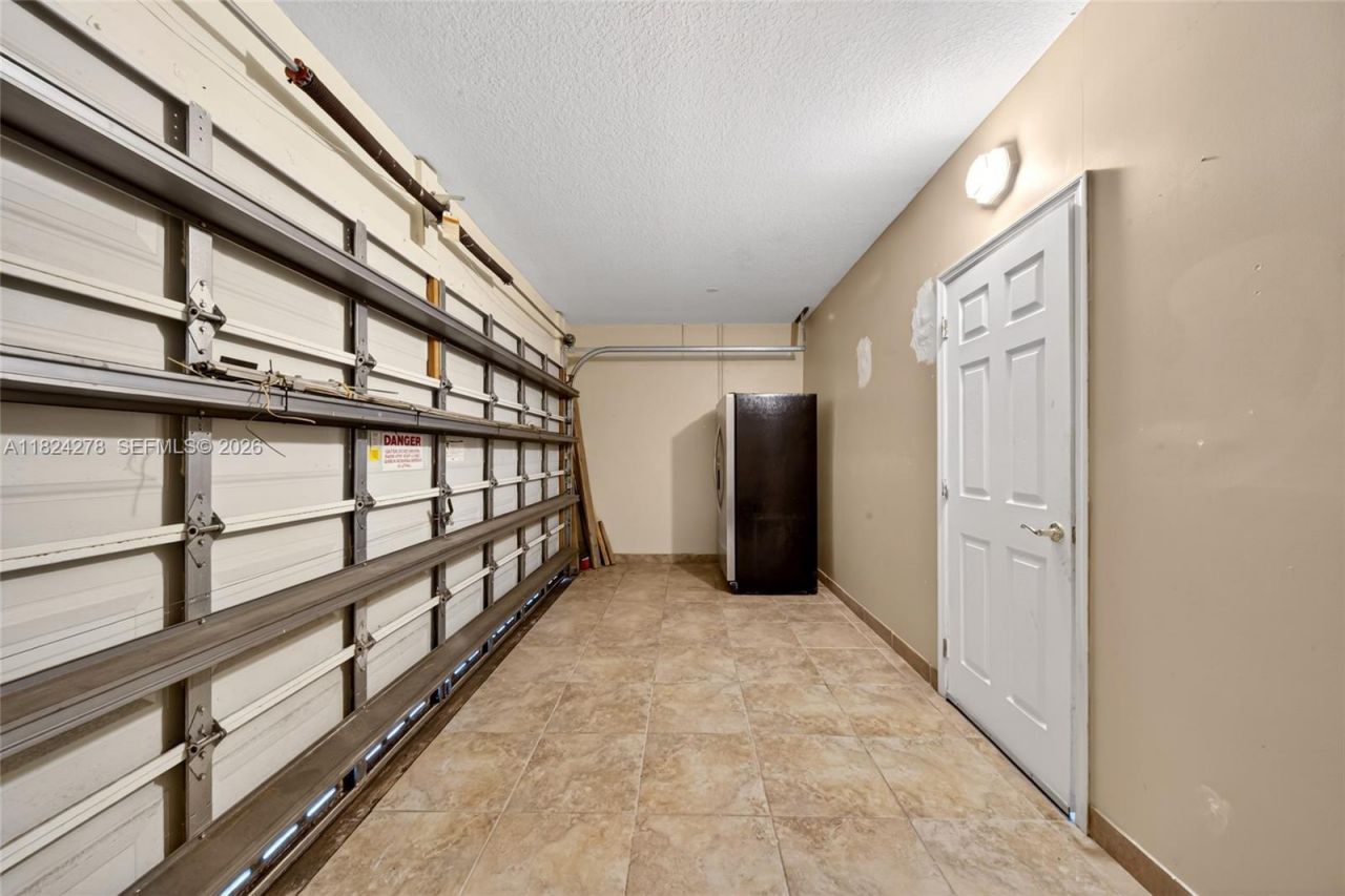 1325 Chenille Cir, Weston, FL 33327 Photo