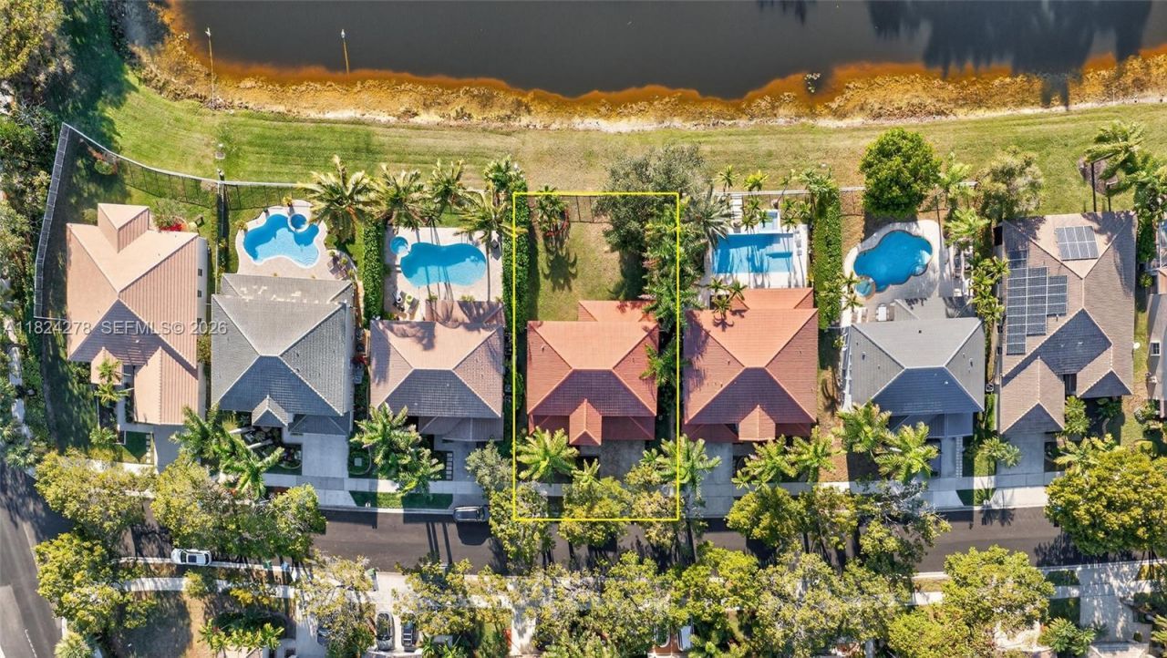 1325 Chenille Cir, Weston, FL 33327 Photo