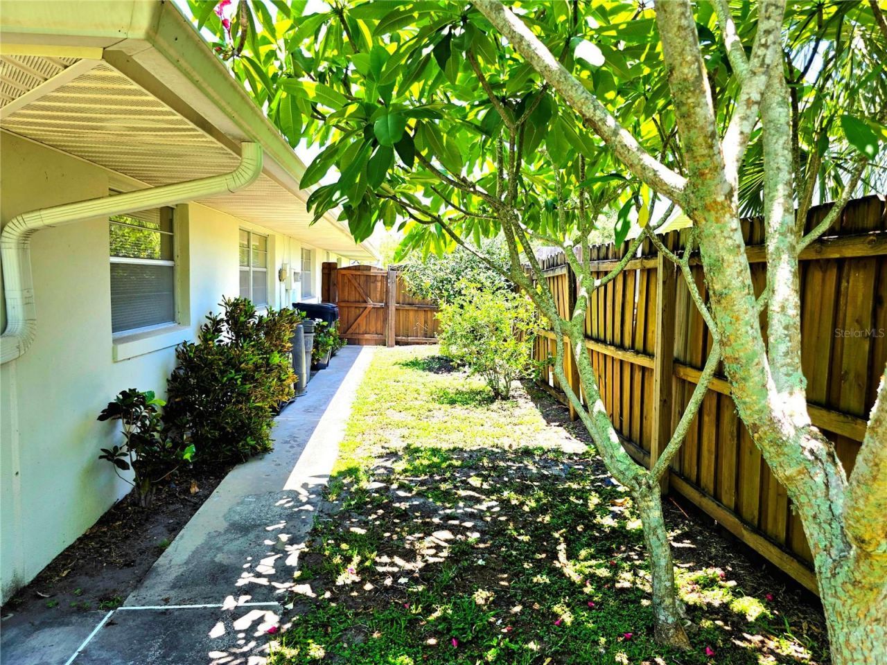 5096 The Oaks Circle, Orlando, FL 32809 Photo