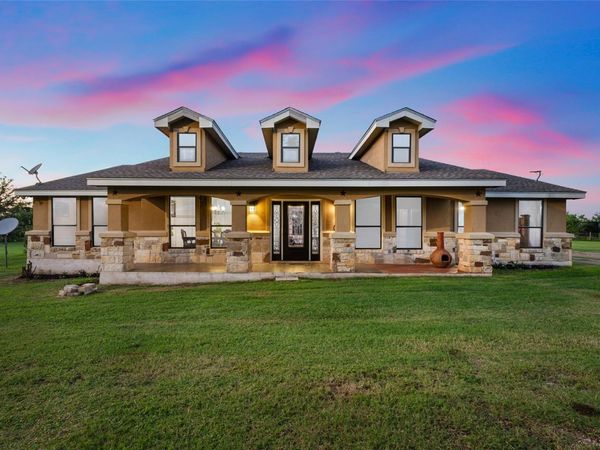 108 Whispering Pines DR, Bastrop, TX 78602