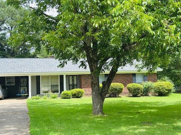 117 Hemlock Road, Batesville, MS 38606