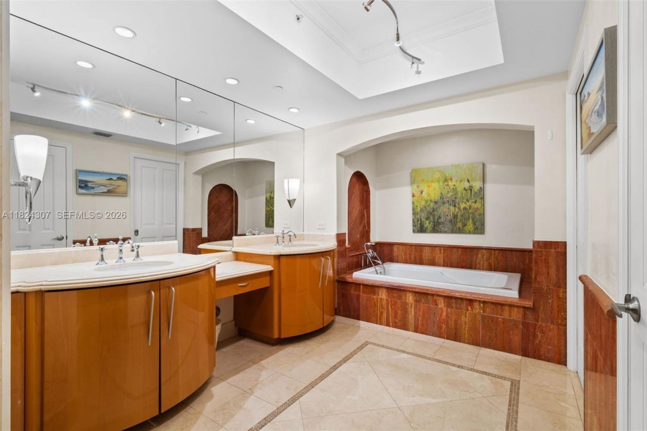 17875 Collins Ave, Unit 4102, Sunny Isles Beach, FL 33160 Photo