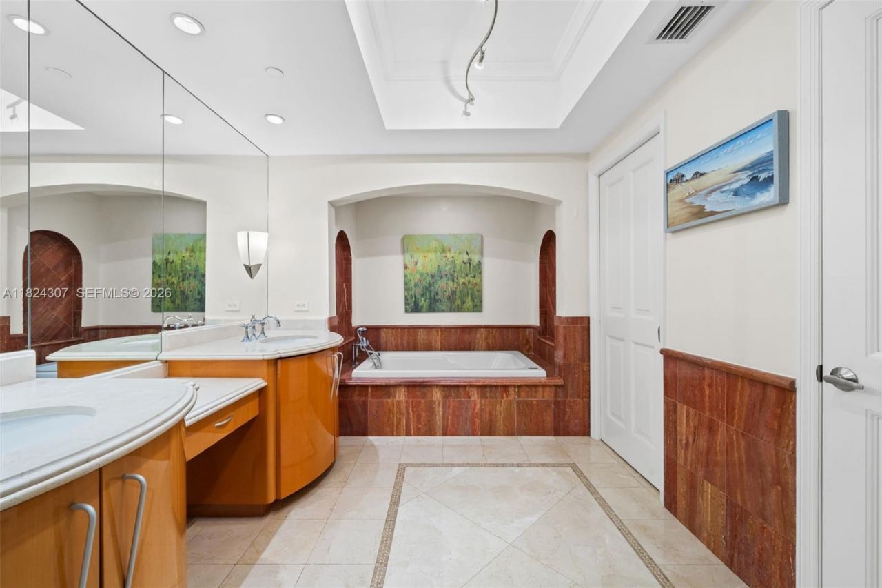 17875 Collins Ave, Unit 4102, Sunny Isles Beach, FL 33160 Photo