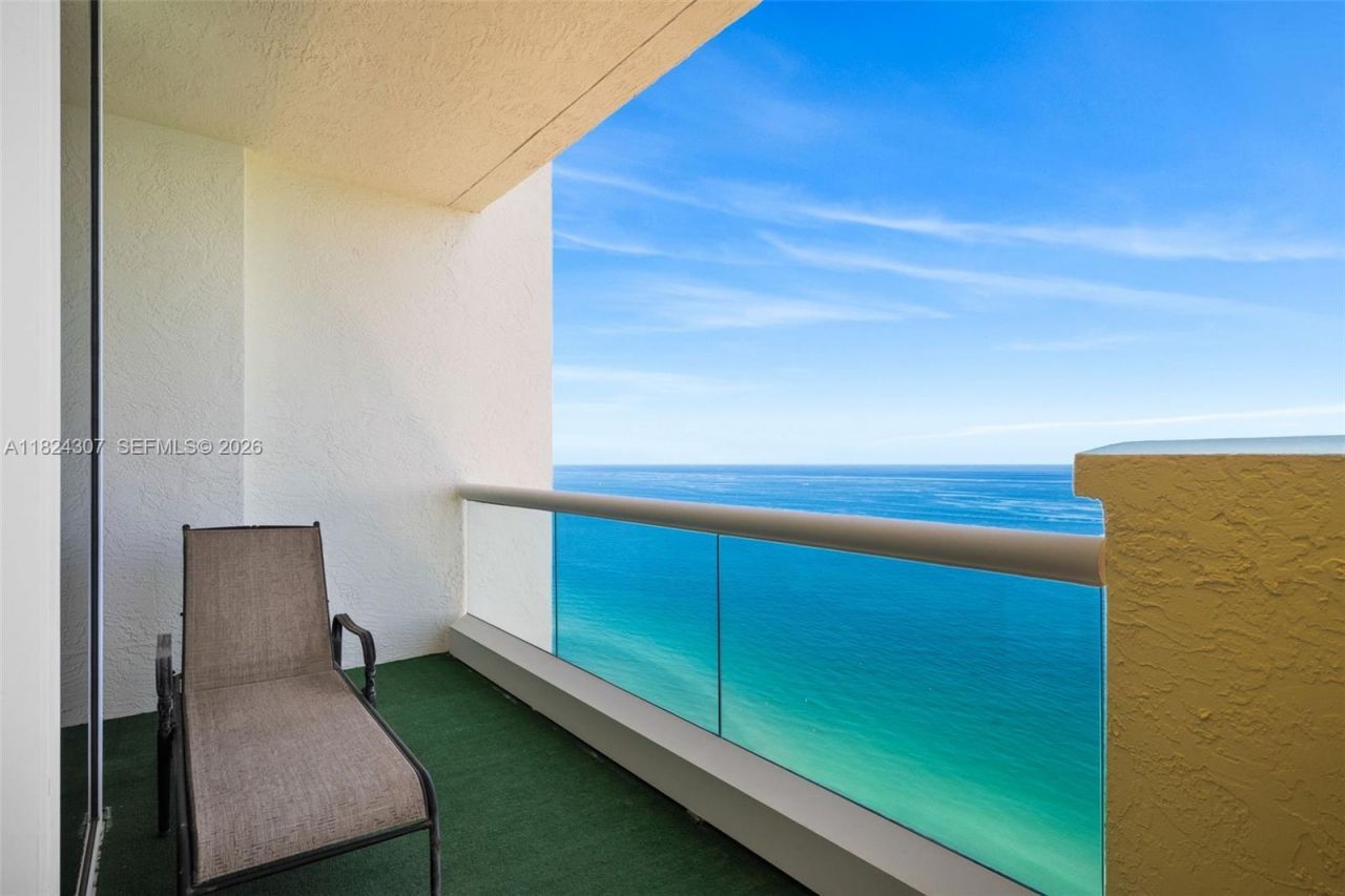 17875 Collins Ave, Unit 4102, Sunny Isles Beach, FL 33160 Photo