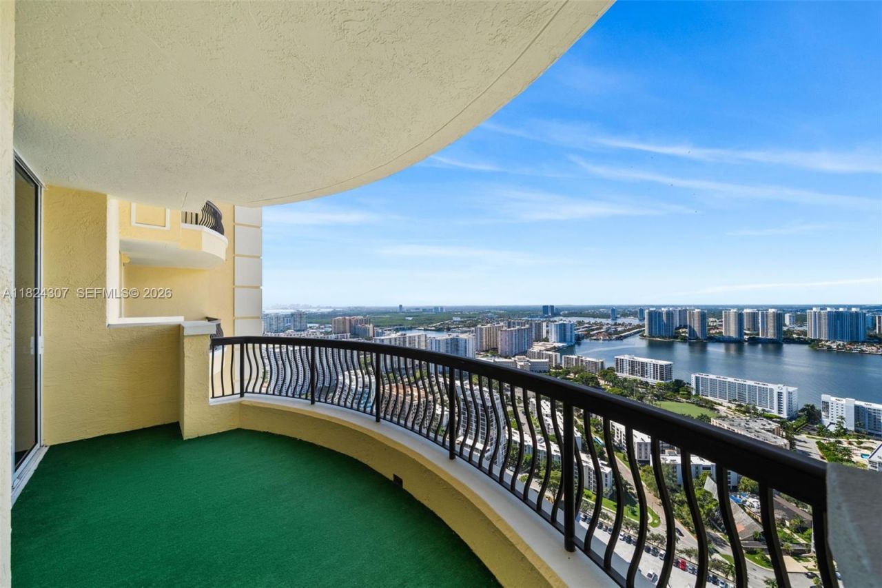 17875 Collins Ave, Unit 4102, Sunny Isles Beach, FL 33160 Photo