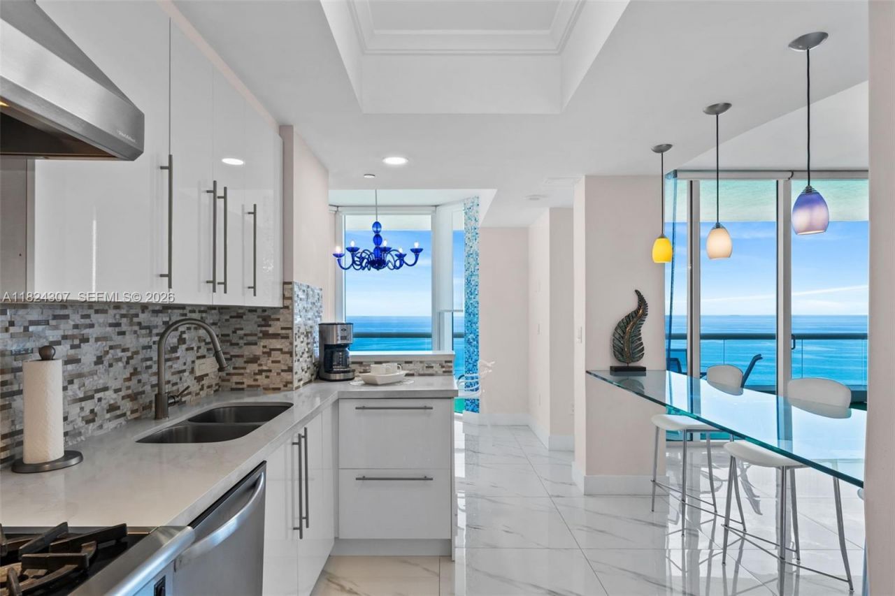 17875 Collins Ave, Unit 4102, Sunny Isles Beach, FL 33160 Photo