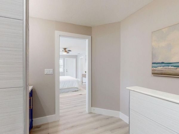 140 88TH AVENUE NE, ST PETERSBURG, FL 33702