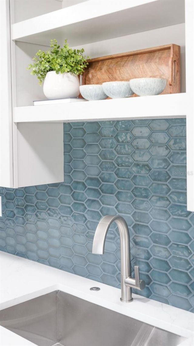 140 88th Avenue Ne, Saint Petersburg, FL 33702 Photo