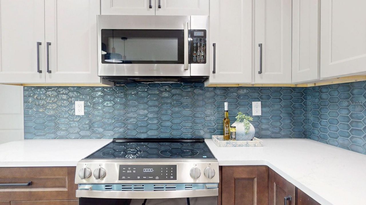 140 88th Avenue Ne, Saint Petersburg, FL 33702 Photo