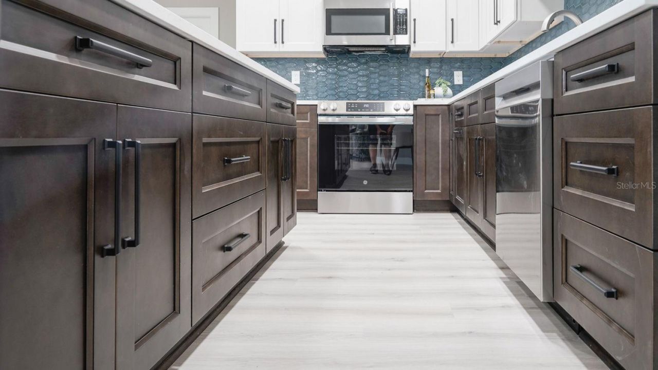 140 88th Avenue Ne, Saint Petersburg, FL 33702 Photo