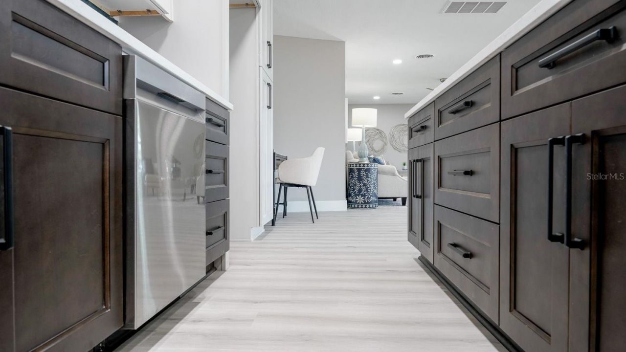 140 88th Avenue Ne, Saint Petersburg, FL 33702 Photo