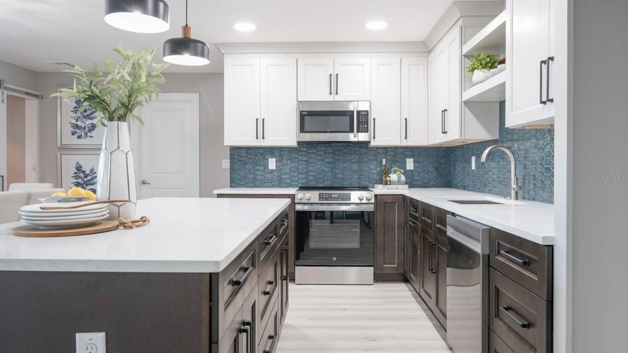 140 88th Avenue Ne, Saint Petersburg, FL 33702 Photo