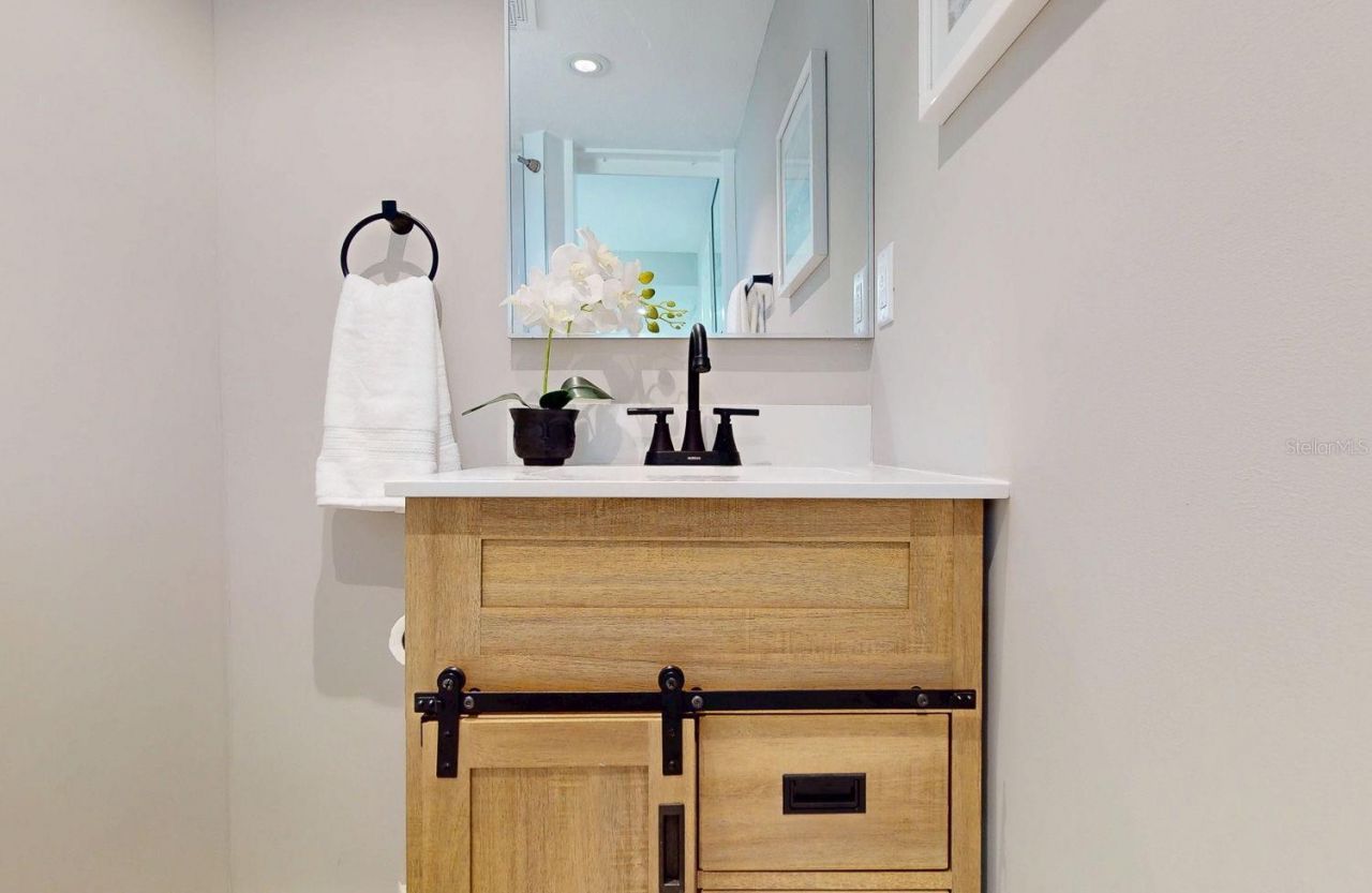 140 88th Avenue Ne, Saint Petersburg, FL 33702 Photo