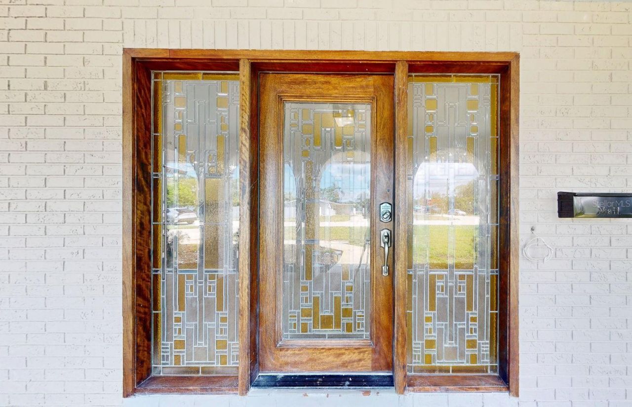 140 88th Avenue Ne, Saint Petersburg, FL 33702 Photo