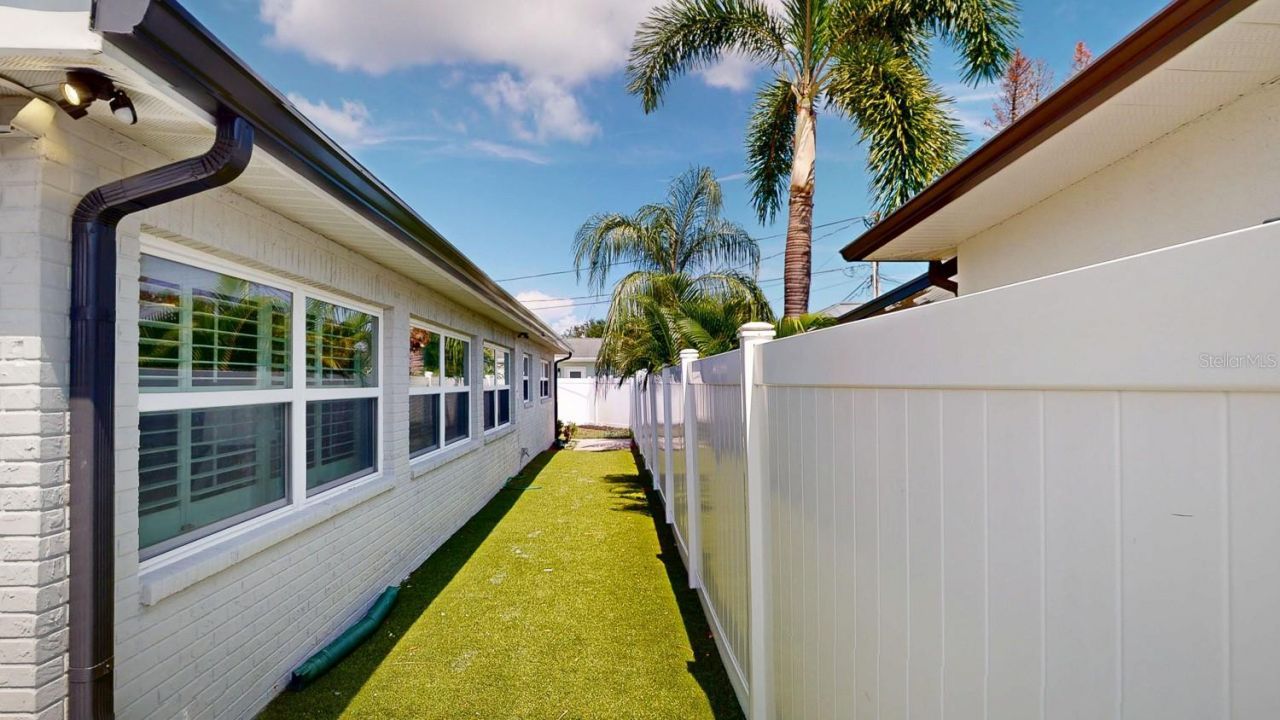 140 88th Avenue Ne, Saint Petersburg, FL 33702 Photo