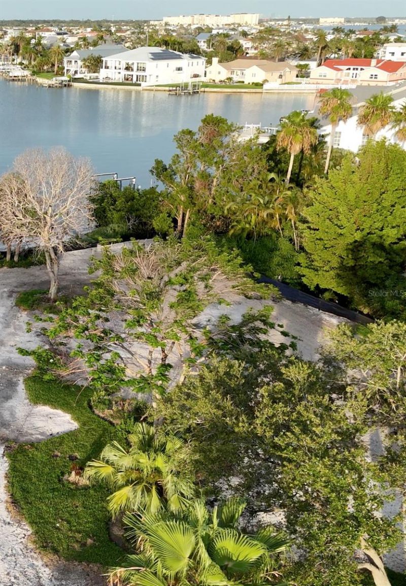 175 Bath Club Boulevard N, North Redington Beach, FL 33708 Photo