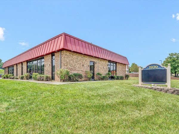 1930 Braeburn DR, Salem, VA 24153