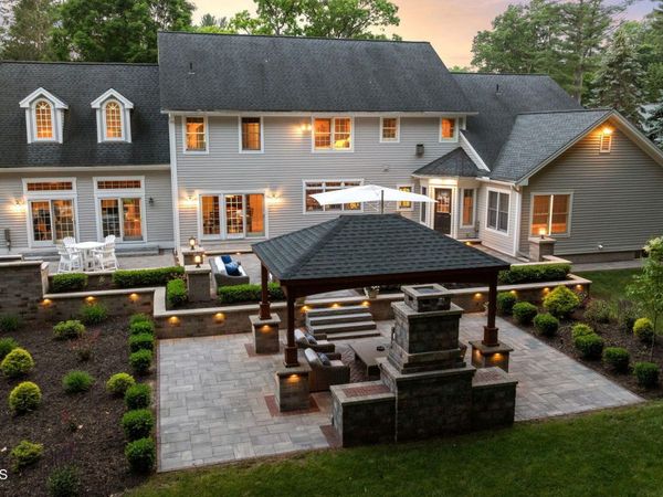 428 Ridgehill Road, Guilderland, NY 12084