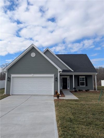 176 Kyndall Run Drive, Unit 37, Lexington, NC 27295 Main Photo