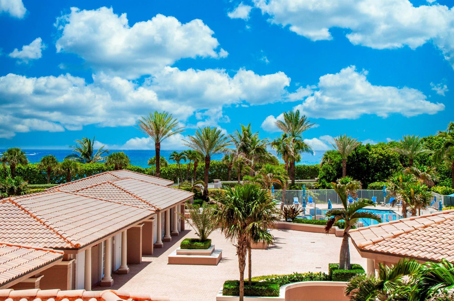 700 Ocean Royale Way, Unit 202, Juno Beach, FL 33408 Photo