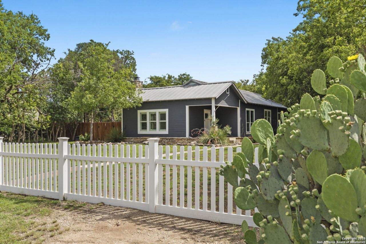 14280 State Highway 16 N, Medina, TX 78055 Main Photo