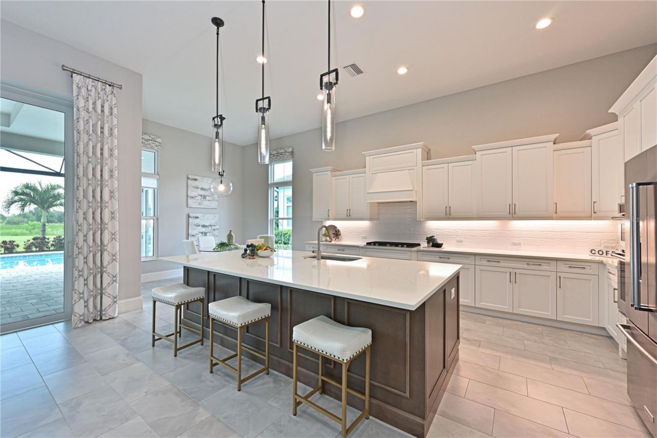 17110 Verona Place, Lakewood Ranch, FL 34202 Photo